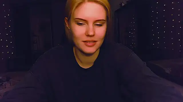 VoluptuousDreams online show from 12/01/24, 04:34