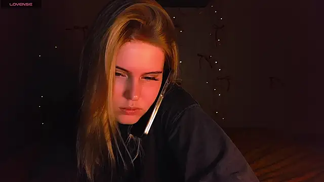 VoluptuousDreams online show from 02/11/25, 03:08