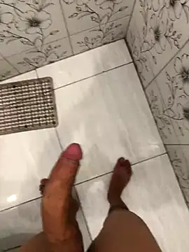 vintin21cm online show from 10/19/25, 03:42