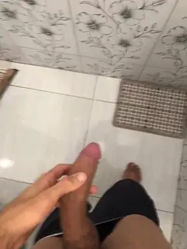 vintin21cm online show from 10/05/25, 03:03