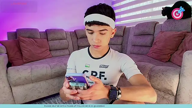 Snapshot of Niico_Cruz chatting on 09/15/25, 06:30 Niico Cruz online show from 09/15/25, 06:30