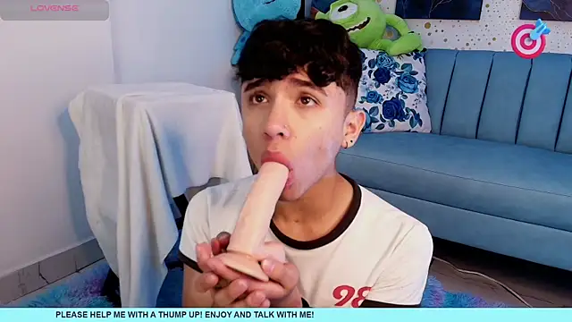 Snapshot of Niico_Cruz chatting on 03/05/25, 04:35 Niico Cruz online show from 03/05/25, 04:35