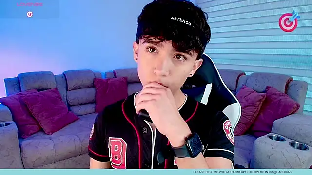 Niico Cruz online show from 01/12/26, 10:03