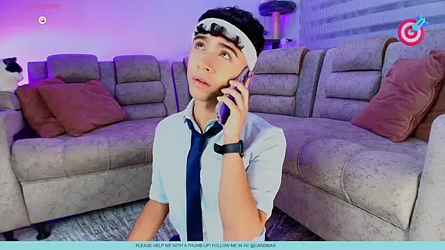 Snapshot of Niico_Cruz chatting on 10/17/25, 05:11 Niico Cruz online show from 10/17/25, 05:11