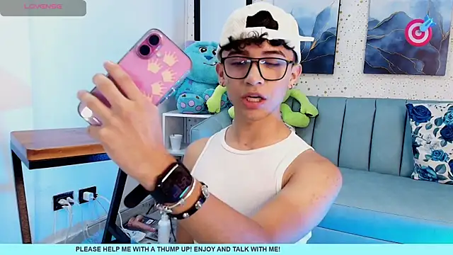 Snapshot of Niico_Cruz chatting on 03/06/25, 01:57 Niico Cruz online show from 03/06/25, 01:57