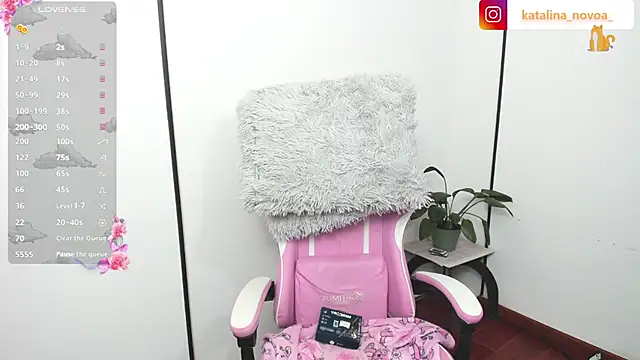 Snapshot of Katalina_novoa chatting on 06/12/26, 01:58 Katalina novoa online show from 06/12/26, 01:58