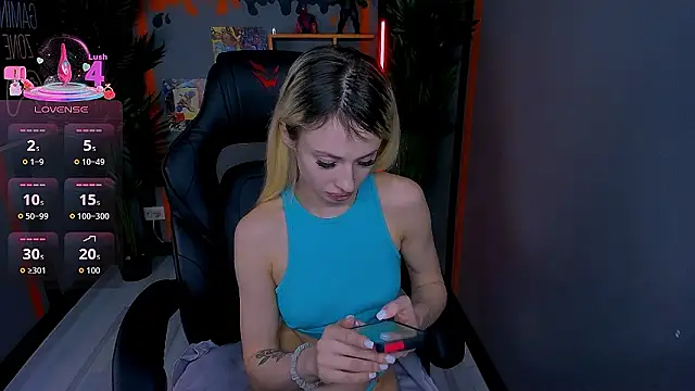 PollyMillees online show from 02/17/26, 08:28