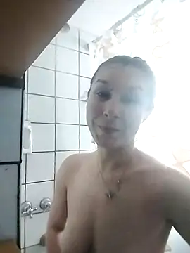 Snapshot of Marye_sony chatting on 09/12/25, 05:07 Marye sony online show from 09/12/25, 05:07