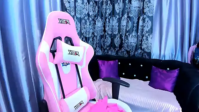 KamilaFoxy online show from 03/06/26, 05:24