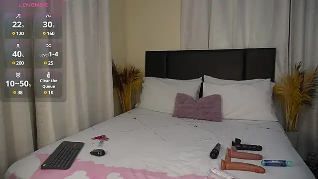 Snapshot of _Watuluv_ chatting on 03/11/25, 06:41  Watuluv  online show from 03/11/25, 06:41