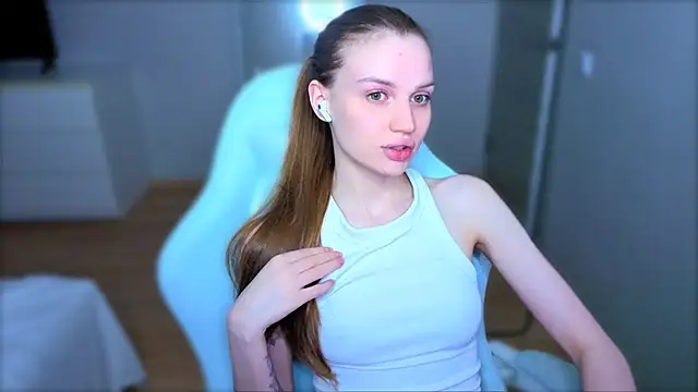 StellaLawless online show from 05/03/26, 07:50