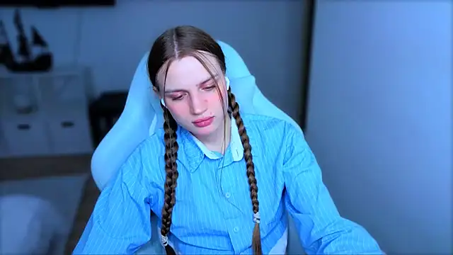 StellaLawless online show from 03/24/26, 12:16