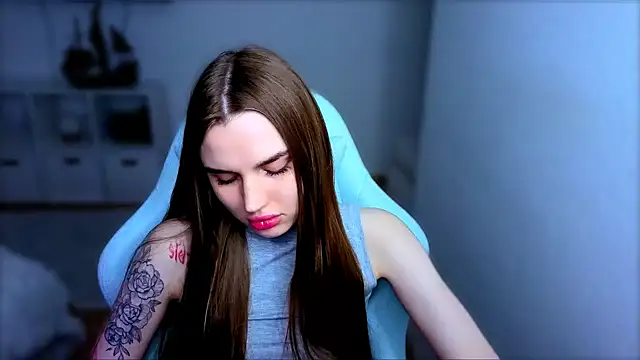 StellaLawless online show from 11/06/25, 07:51