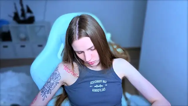 StellaLawless online show from 03/25/26, 12:22