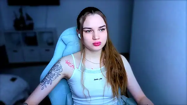 StellaLawless online show from 11/26/25, 11:05