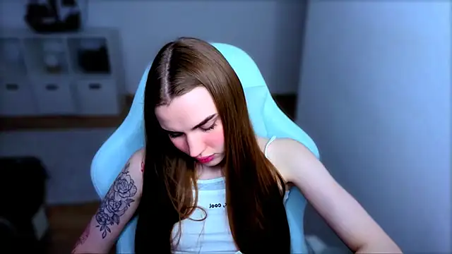 StellaLawless online show from 11/10/25, 11:15