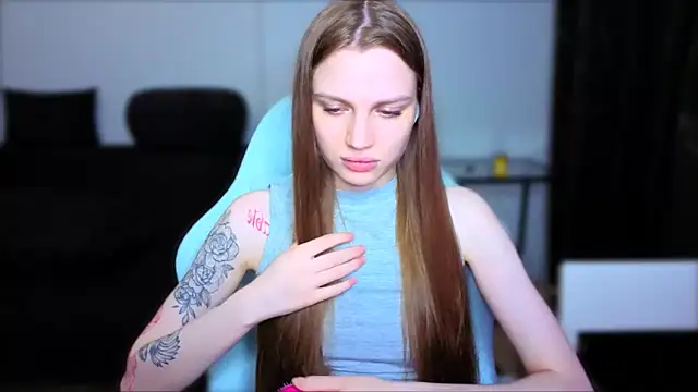 StellaLawless online show from 04/21/26, 06:36