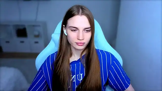 StellaLawless online show from 09/09/25, 08:29