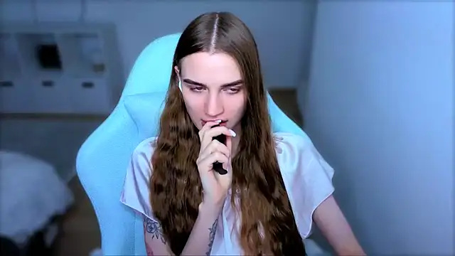 StellaLawless online show from 09/27/25, 08:37