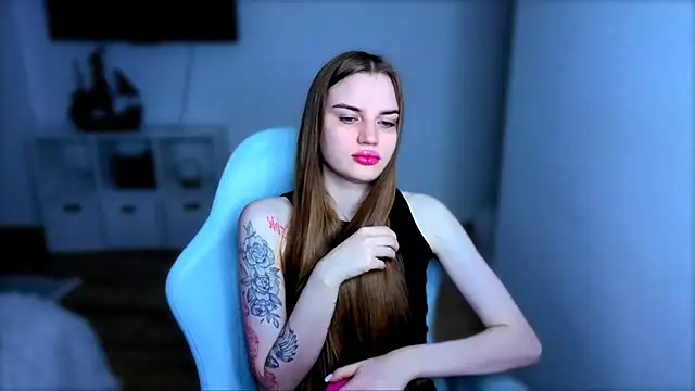 StellaLawless online show from 11/22/25, 09:35