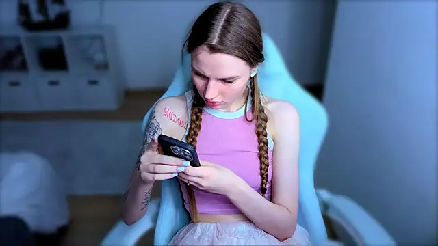 StellaLawless online show from 02/22/26, 12:51