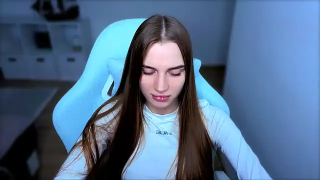 StellaLawless online show from 09/30/25, 09:43