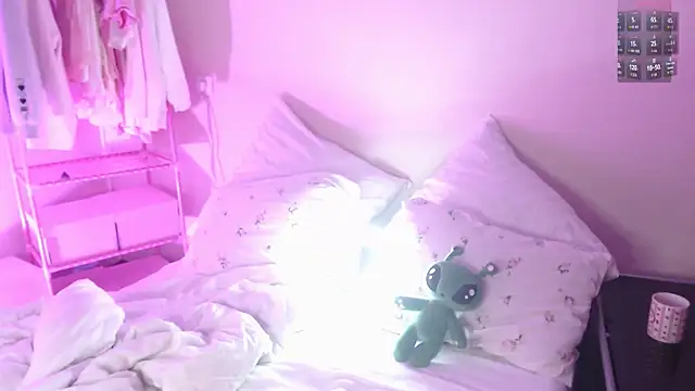 KatieMelone online show from 03/31/26, 12:56