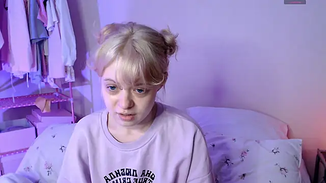 KatieMelone online show from 02/13/26, 09:59