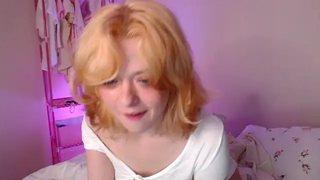 KatieMelone online show from 11/02/25, 04:06