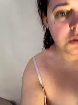 Snapshot of Vikkancs_X chatting on 11/25/25, 12:27 Vikkancs X online show from 11/25/25, 12:27