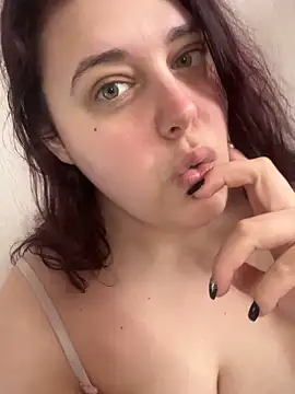 Snapshot of Vikkancs_X chatting on 02/21/26, 12:18 Vikkancs X online show from 02/21/26, 12:18