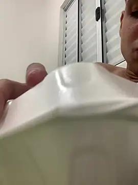 matheuszk 007 online show from 04/22/26, 02:51