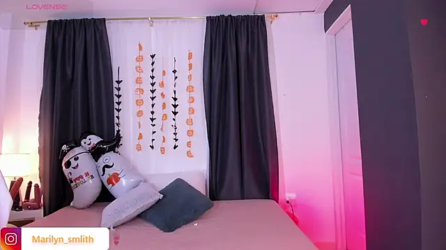 MarilynSmIith online show from 10/12/25, 12:39