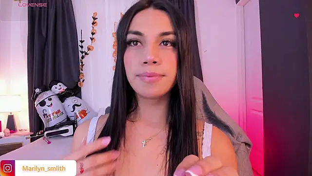 MarilynSmIith online show from 10/28/25, 11:42