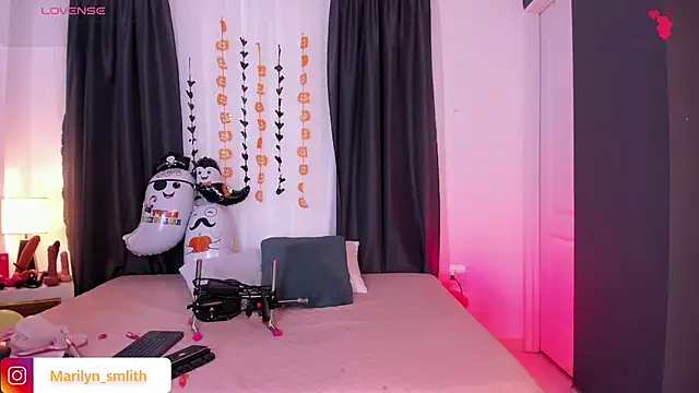 MarilynSmIith online show from 10/13/25, 11:45