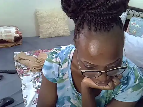 Sweet Bear online show from 04/10/26, 10:22