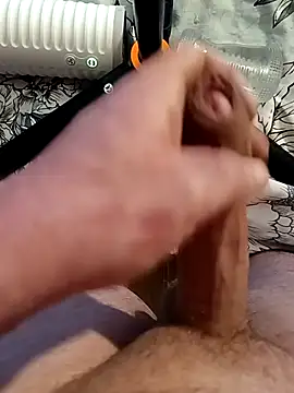 Snapshot of Horny_Lovers_97_33 chatting on 02/22/26, 05:54 Horny Lovers 97 33 online show from 02/22/26, 05:54