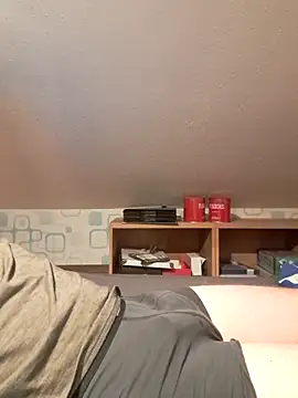 Snapshot of SuperNova_99 chatting on 12/27/24, 07:35 SuperNova 99 online show from 12/27/24, 07:35