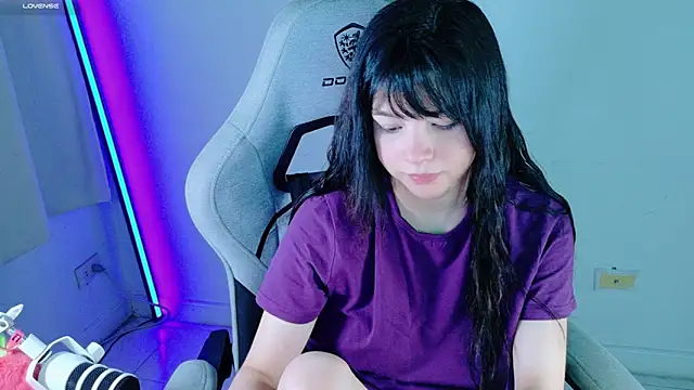 Snapshot of stephybrown chatting on 06/10/26, 08:32 stephybrown online show from 06/10/26, 08:32