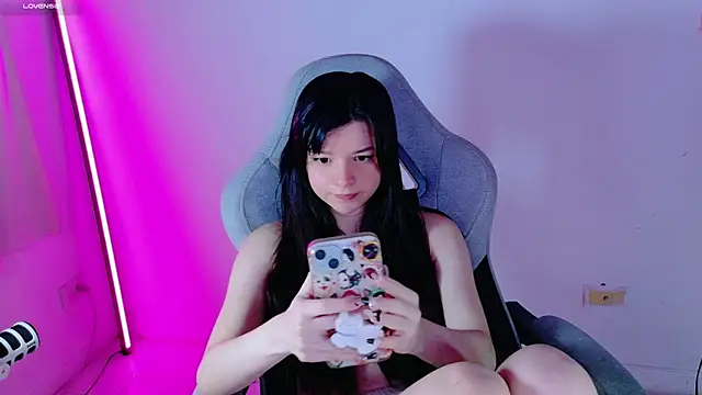 Snapshot of stephybrown chatting on 05/14/26, 12:07 stephybrown online show from 05/14/26, 12:07