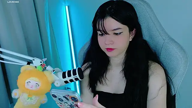 Snapshot of stephybrown chatting on 09/14/25, 12:22 stephybrown online show from 09/14/25, 12:22