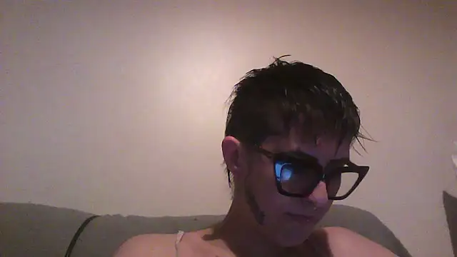 Snapshot of nickfxx chatting on 10/23/25, 12:09 nickfxx online show from 10/23/25, 12:09