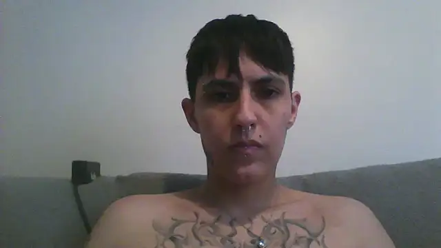 Snapshot of nickfxx chatting on 09/19/25, 03:38 nickfxx online show from 09/19/25, 03:38