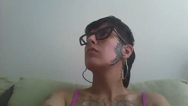 Snapshot of nickfxx chatting on 01/17/26, 06:00 nickfxx online show from 01/17/26, 06:00