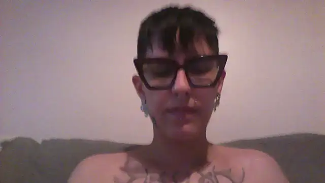 Snapshot of nickfxx chatting on 10/03/25, 09:49 nickfxx online show from 10/03/25, 09:49