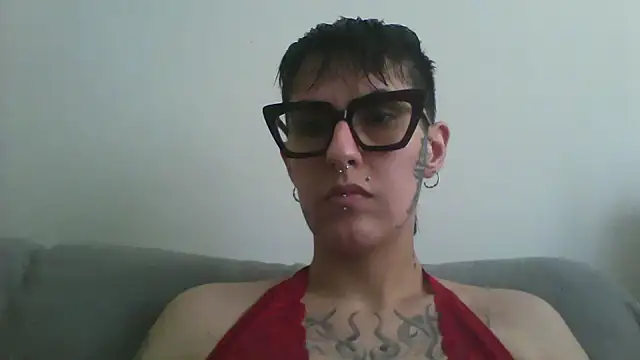 Snapshot of nickfxx chatting on 10/26/25, 06:52 nickfxx online show from 10/26/25, 06:52