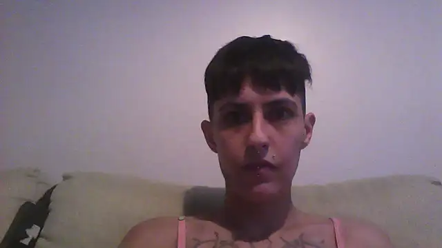 Snapshot of nickfxx chatting on 02/15/26, 09:58 nickfxx online show from 02/15/26, 09:58