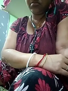 Snapshot of Payel-sharma chatting on 03/06/25, 04:30 Payel-sharma online show from 03/06/25, 04:30