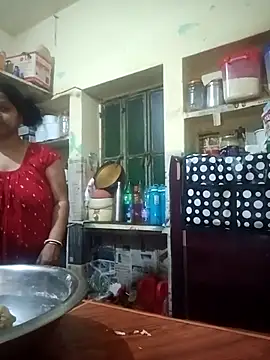 Snapshot of Payel-sharma chatting on 03/08/25, 04:06 Payel-sharma online show from 03/08/25, 04:06