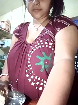 Snapshot of Payel-sharma chatting on 02/27/25, 04:32 Payel-sharma online show from 02/27/25, 04:32